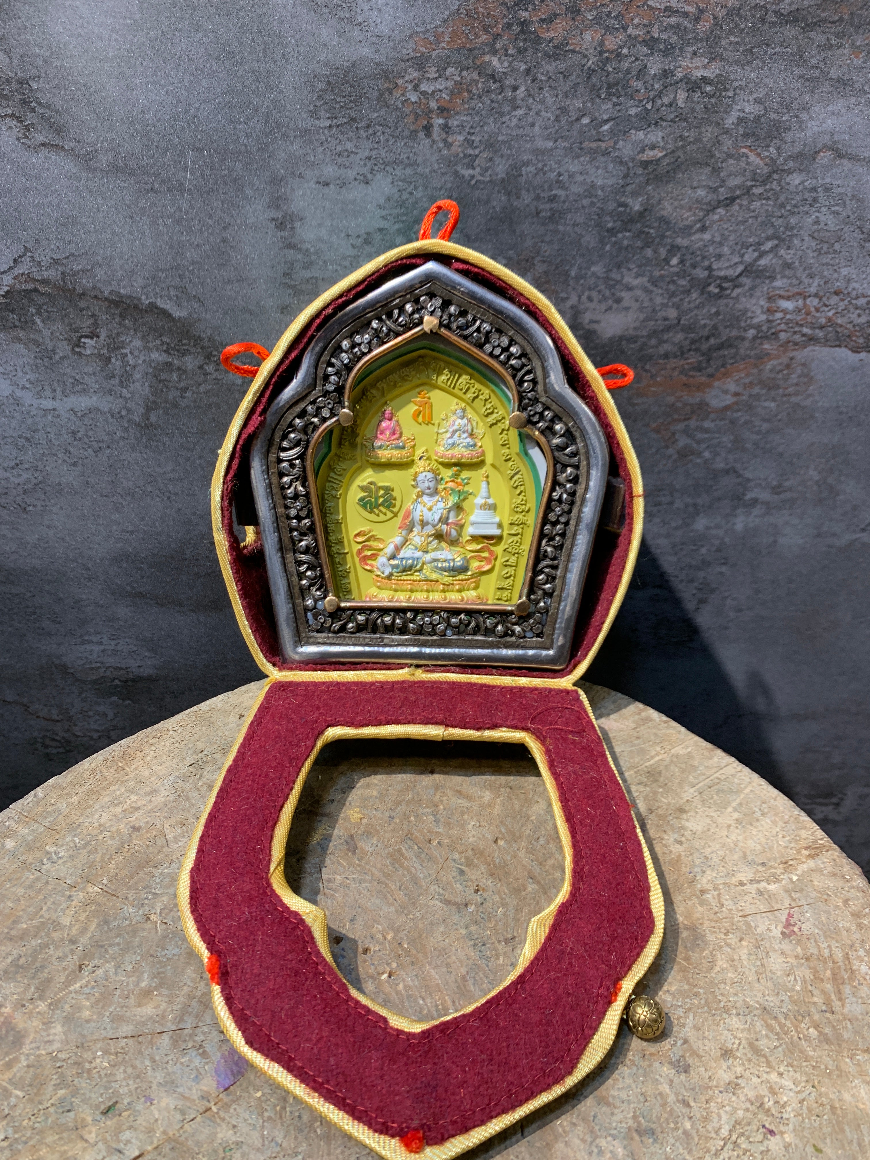 3 Longlife buddha tsatsa with ghau box. White tara, amitayus and namgyalma. Tselha namsum. Iron ghau box.