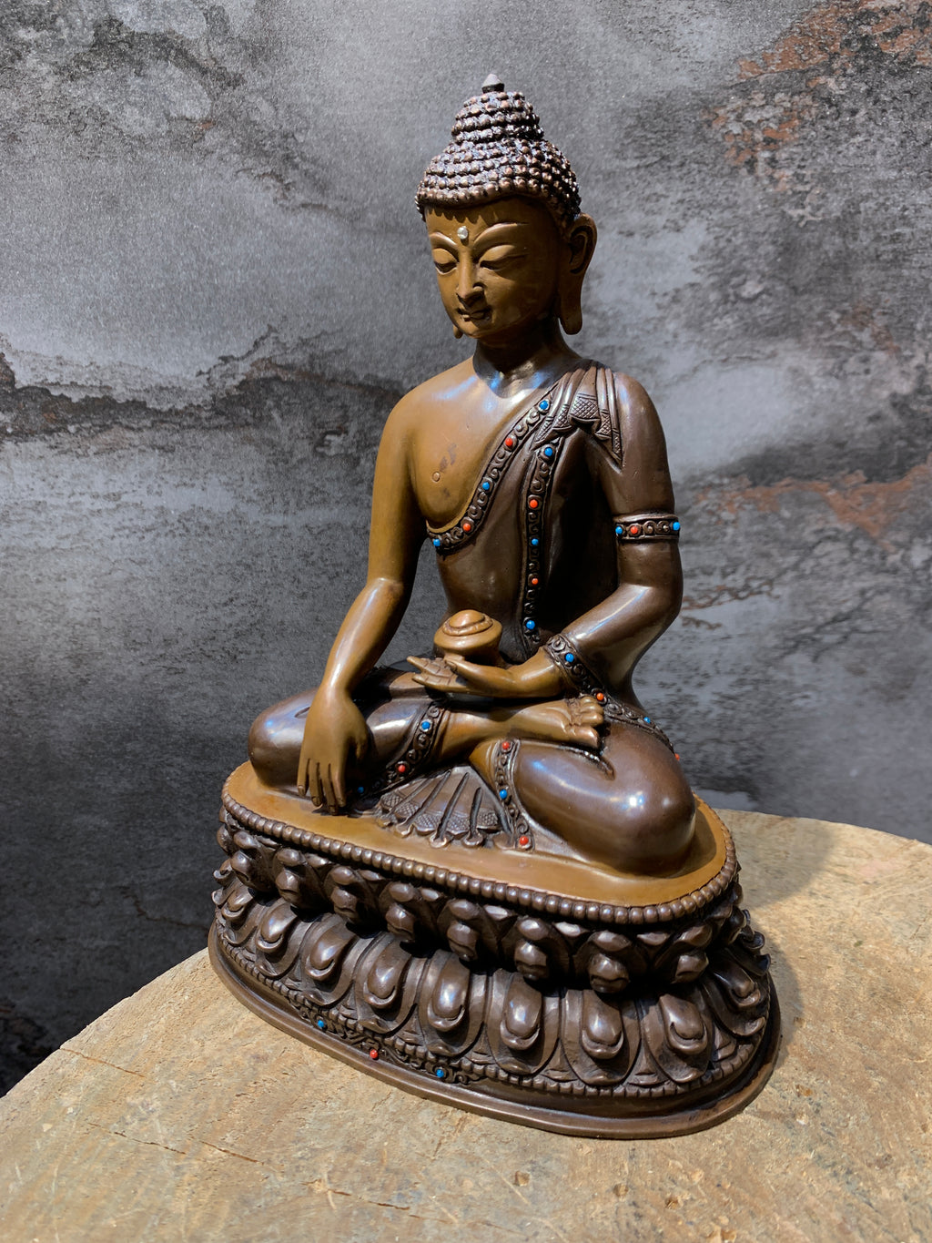 Shakyamuni Buddha made  of copper. hand crafted.