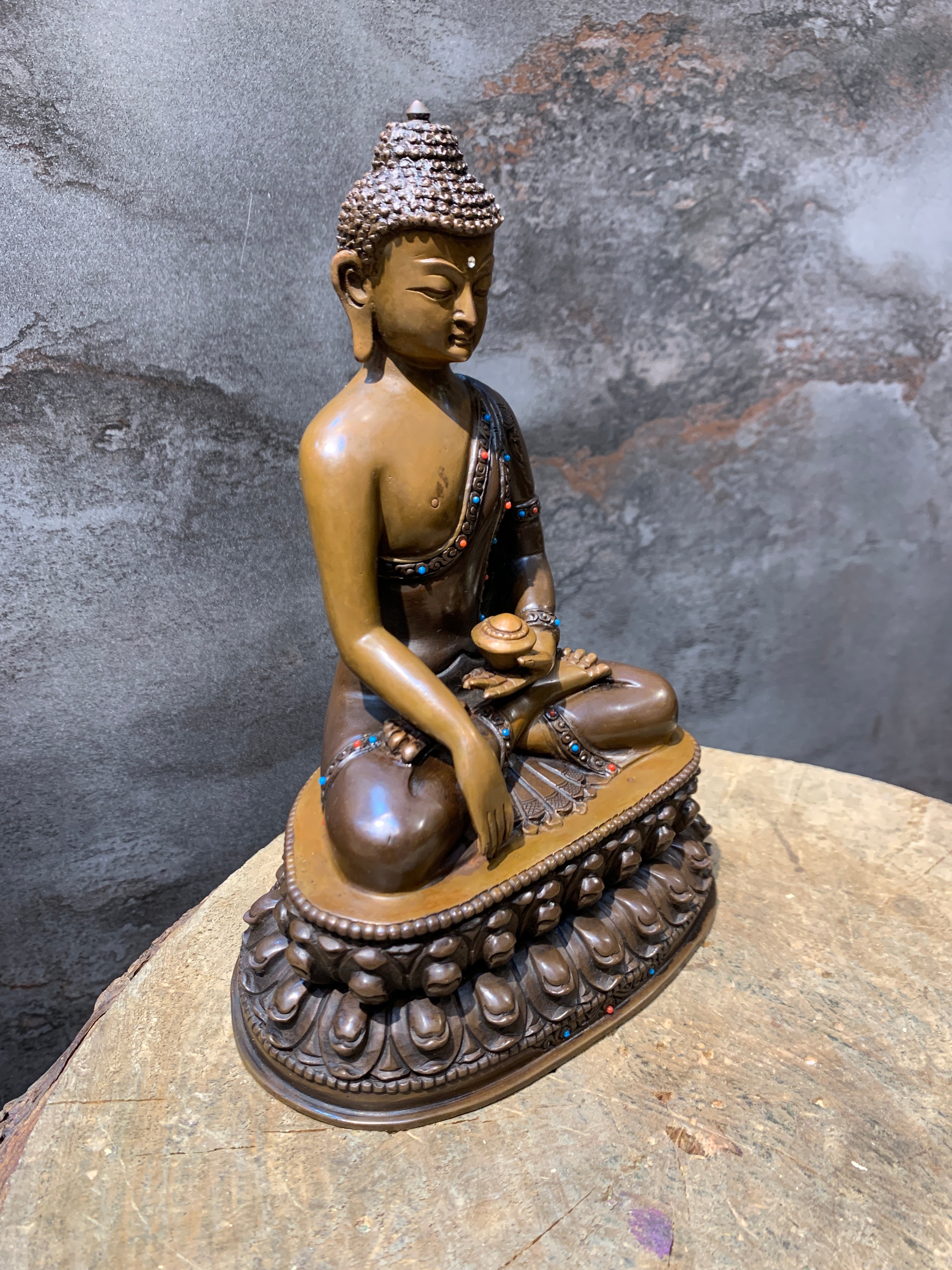Shakyamuni Buddha made  of copper. hand crafted.