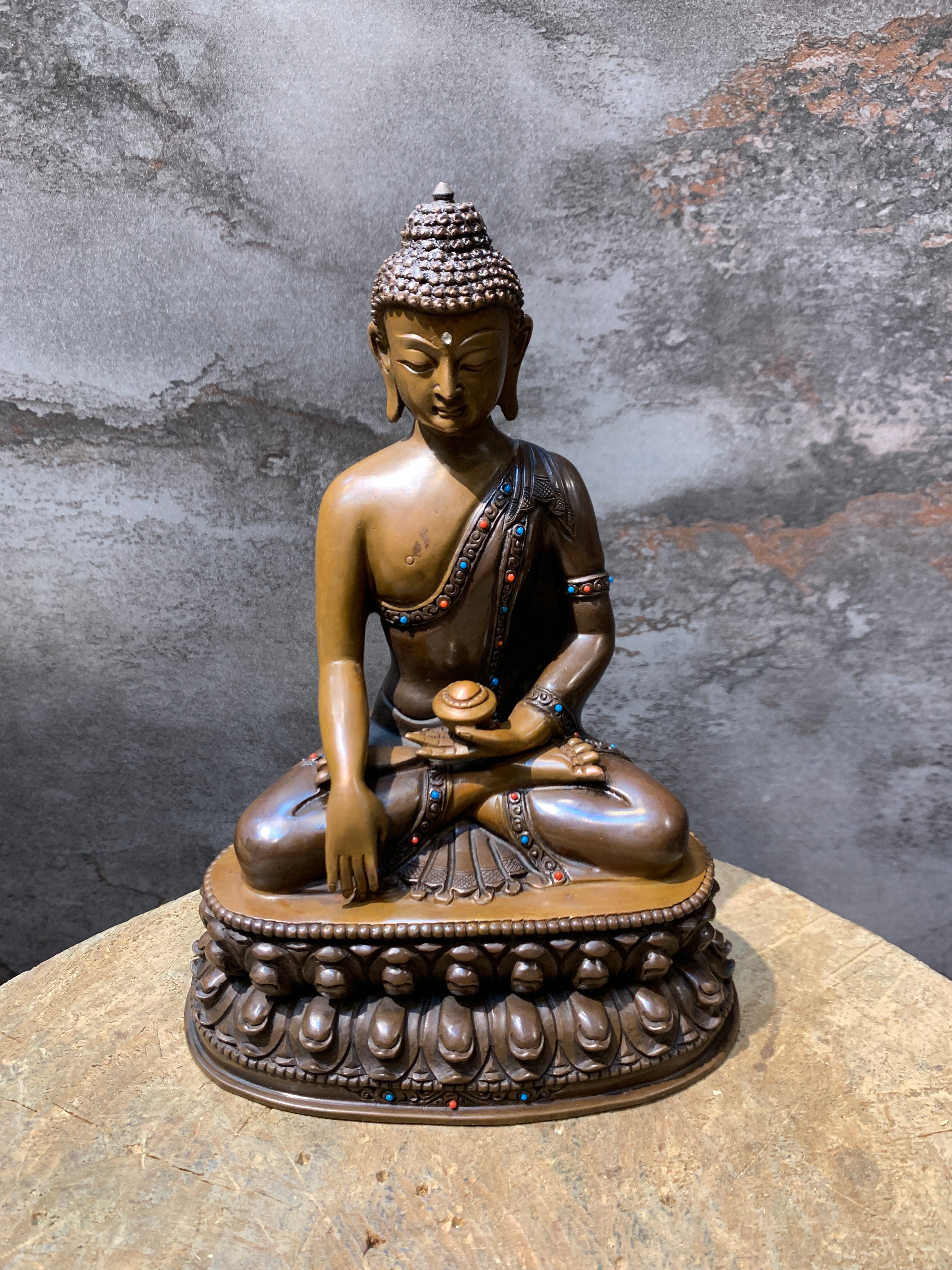 Shakyamuni Buddha made  of copper. hand crafted.