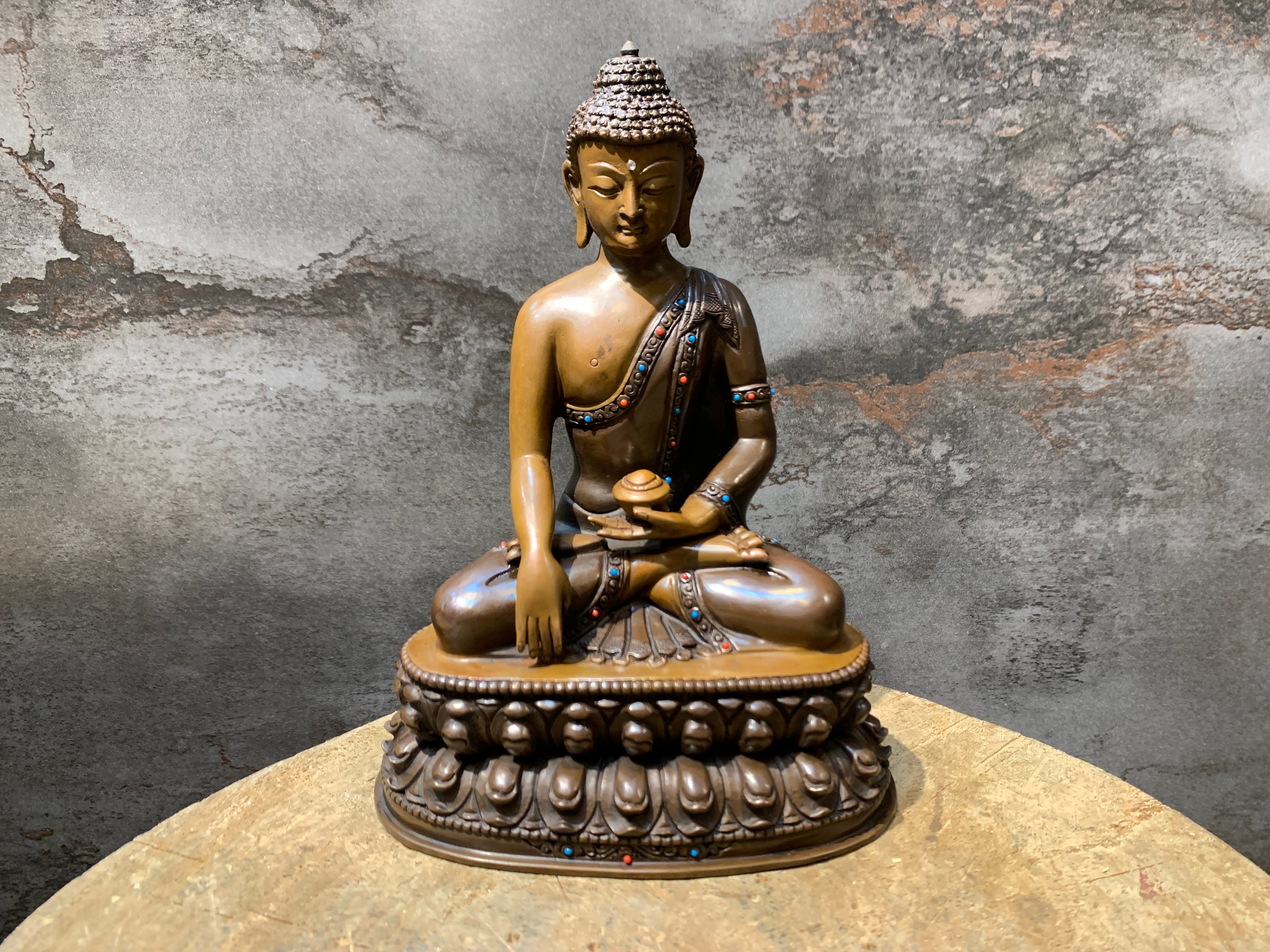 Shakyamuni Buddha made  of copper. hand crafted.