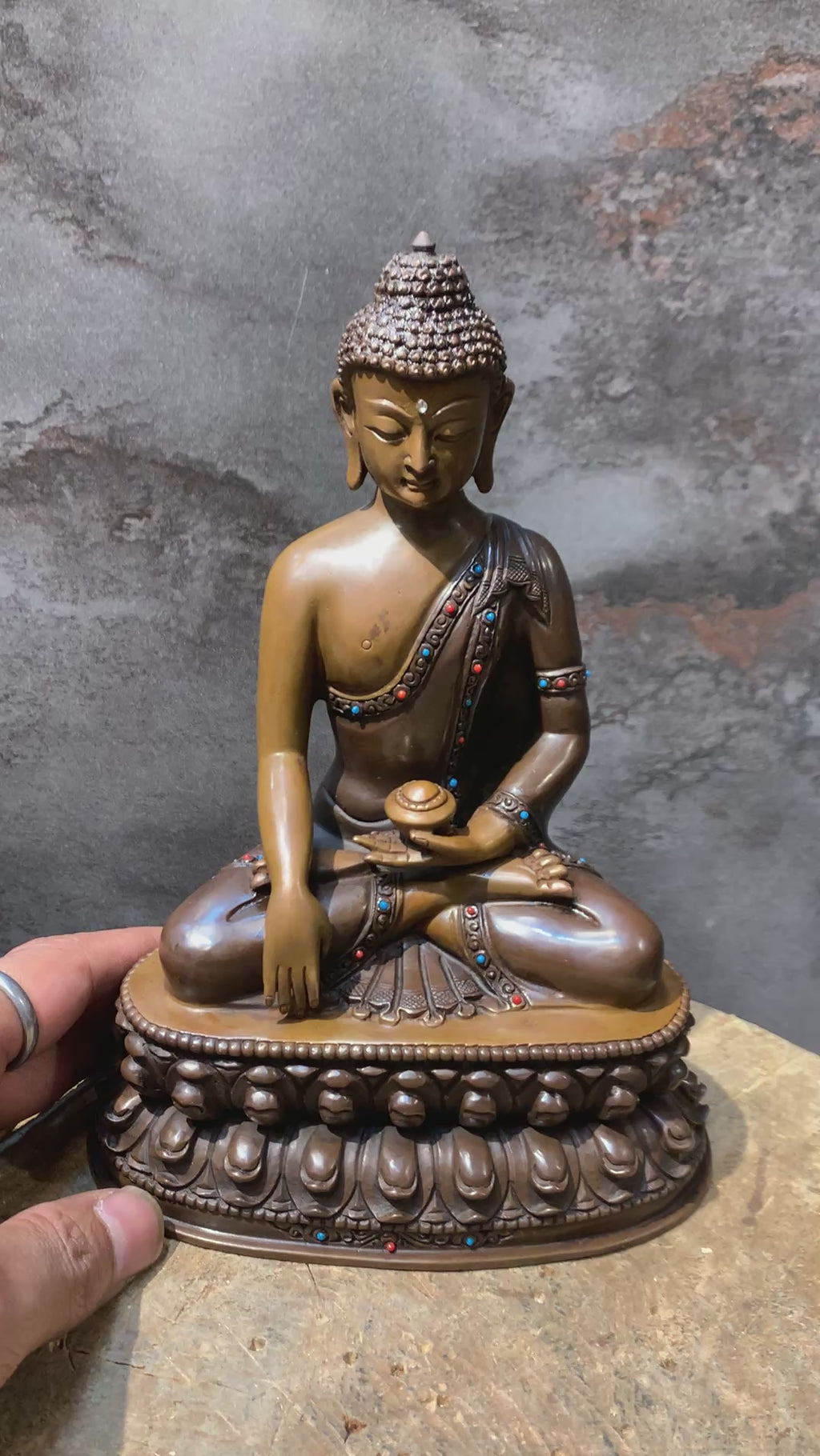 Shakyamuni Buddha made  of copper. hand crafted.
